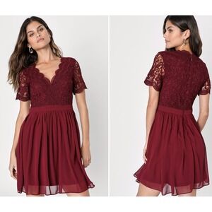 Lulus Angel in Disguise Burgundy Lace Skater‎ Dress V-Neck Short Sleeve Size S
